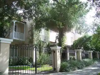 House at 131 West Davis Boulevard