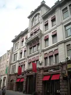 Tenement house with a wine shop